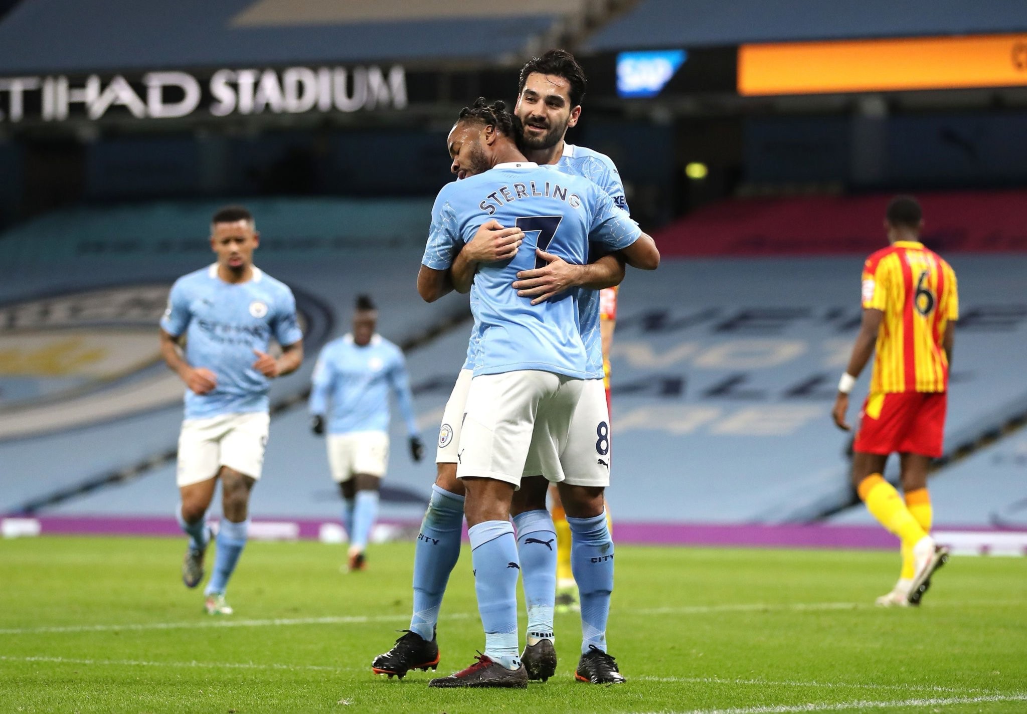 浦在对阵南 浦在对阵南